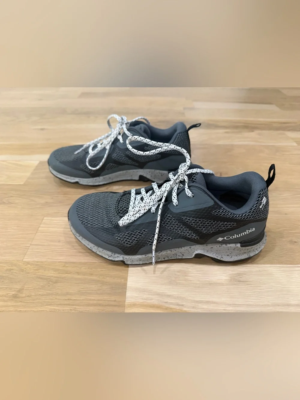 Columbia Vitesse OutDry Women’s Dark Gray Hiking/ Trail Shoes